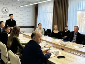 中白欧陪同山东教育代表团访问维捷布斯克国立大学 共商留学生联合培养大计