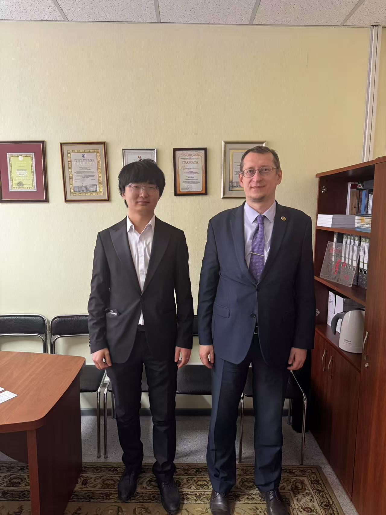 白俄罗斯国家科学院大学与中白欧代表举行重要工作会议-图片1