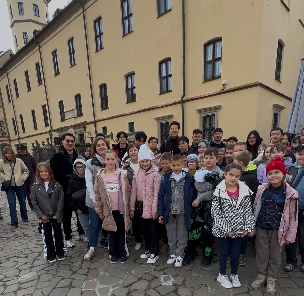 中白欧组织留学新生探访白俄罗斯世界遗产，涅斯韦日与米尔城堡之旅开启文化融入第一课-图片3