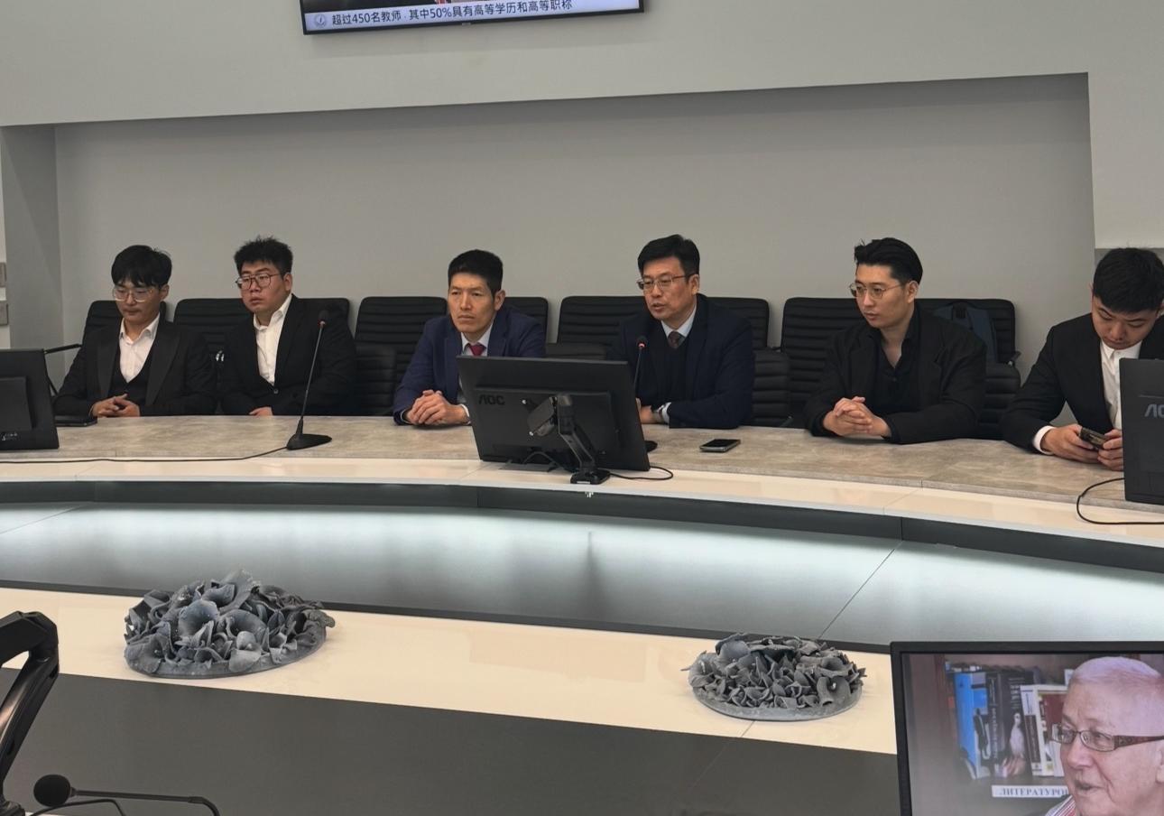 空天信息大学李校长访问维捷布斯克国立大学 深化国际合作并招揽英才 马林博士与石志豪博士陪同-图片3